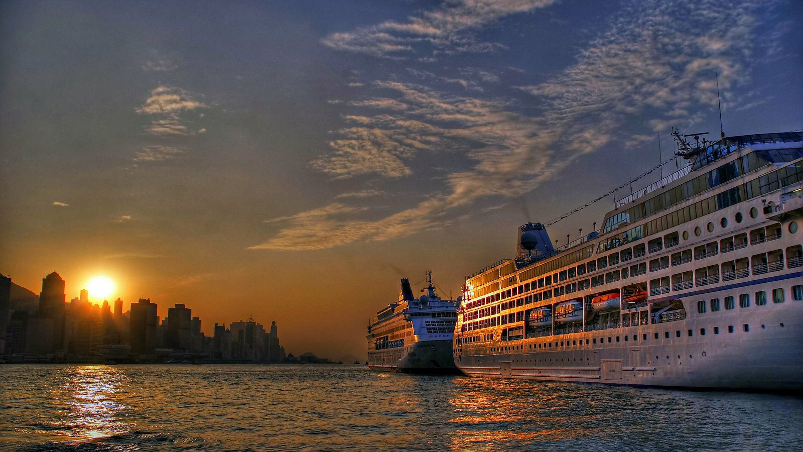 закат круиз